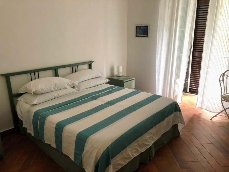 Double or Twin Room with Private Bathroom image 1