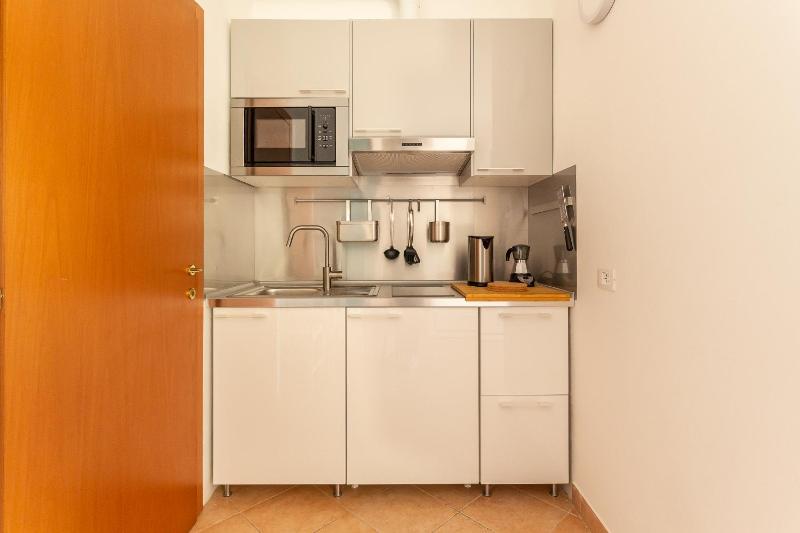 Apartment image 2