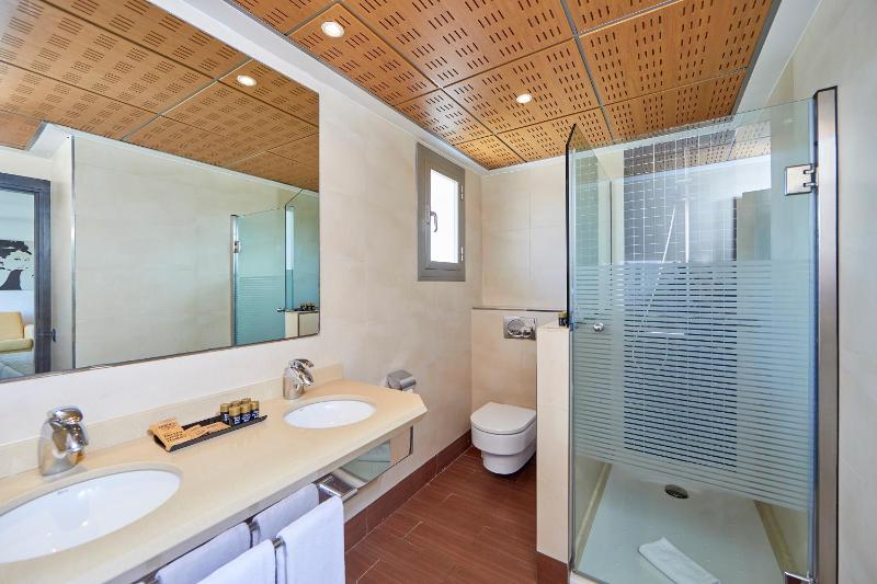 Hotel Playa Golf - image 8