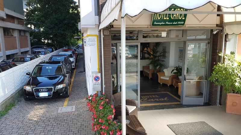 Hotel Carol - image 9