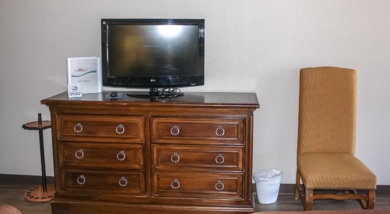 Deluxe Double Room with Bath image 2