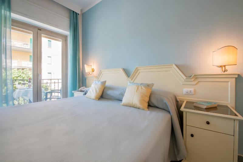 Hotel Ascot Sorrento - image 7