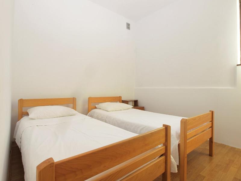 Apartment image 2