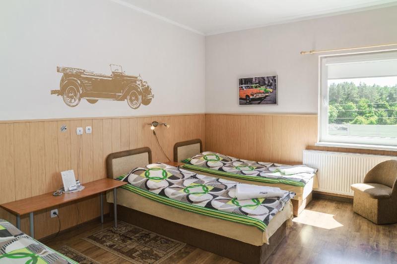 Double Room image 3
