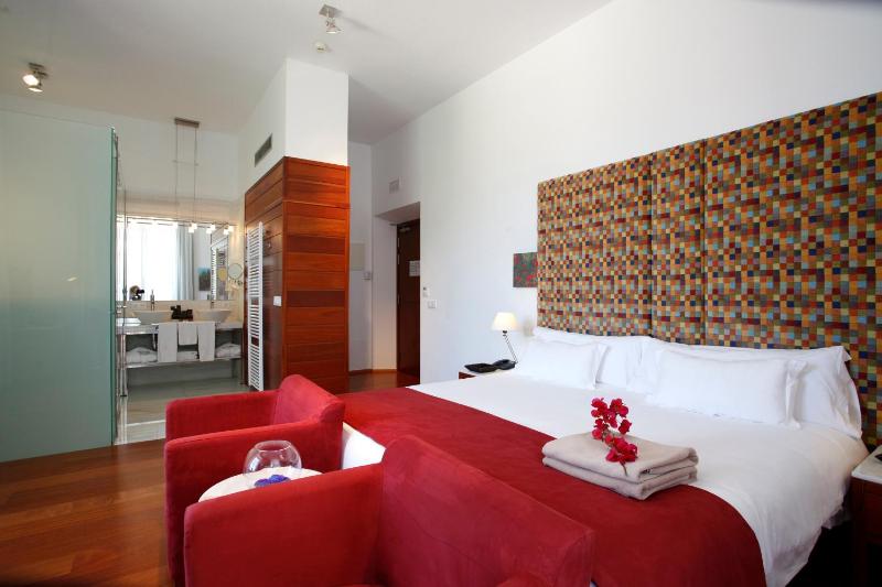 Superior Twin Room with Terrace image 3