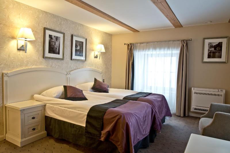 Standard Double or Twin Room in Spichlerz building image 4