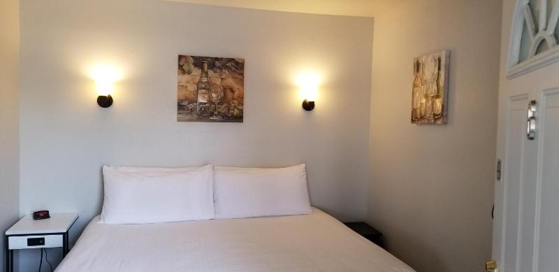 Single Room image 1