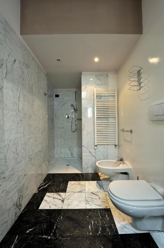 Deluxe Single Room image 2