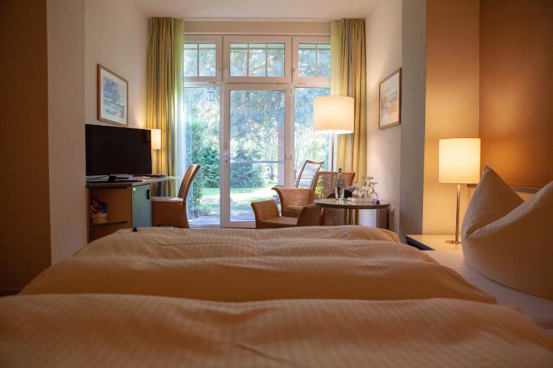 Twin Room - Hotel by the lake image 2
