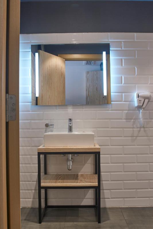 Mr. Todd Hotel - image 6