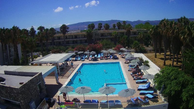 Cosmopolitan Hotel - image 3