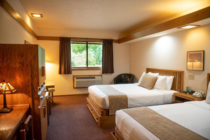 Large Double Room image 2