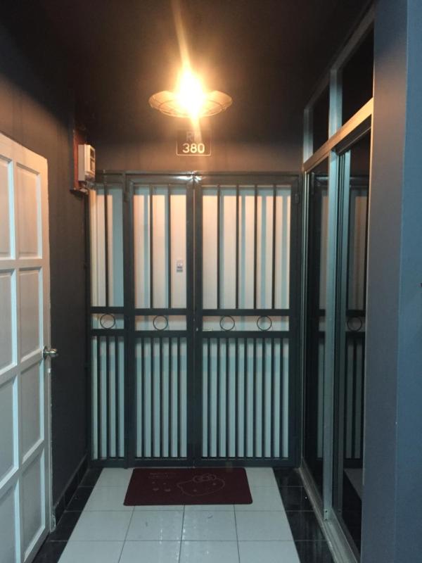 3BR Apartment at Kumbang Pasang BSB - image 10