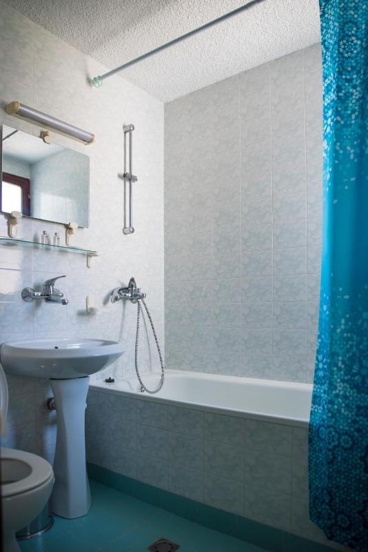Single Room image 2