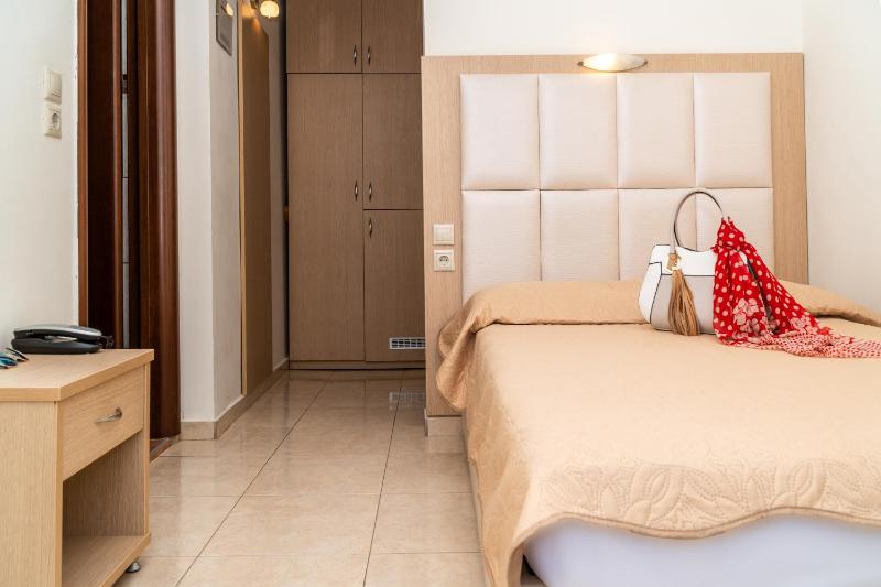 Single Room image 1
