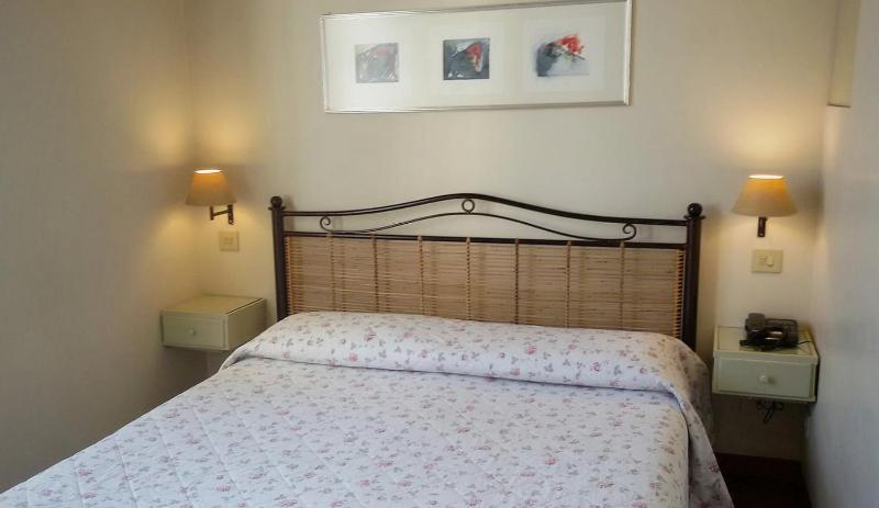 Small Double Room image 2