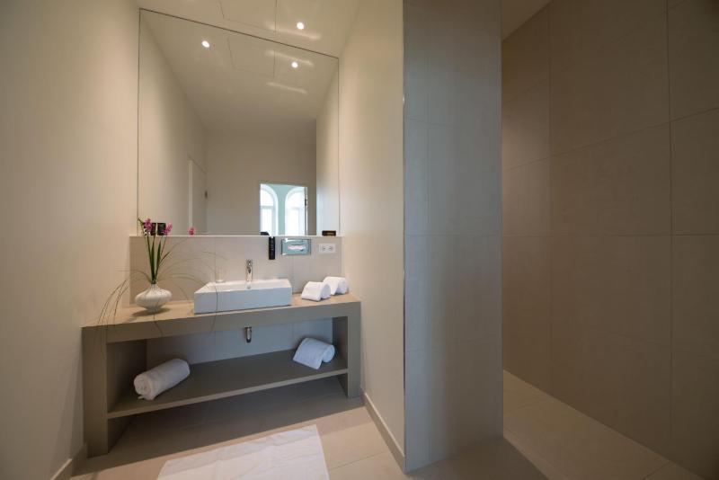 Standard Double Room image 1