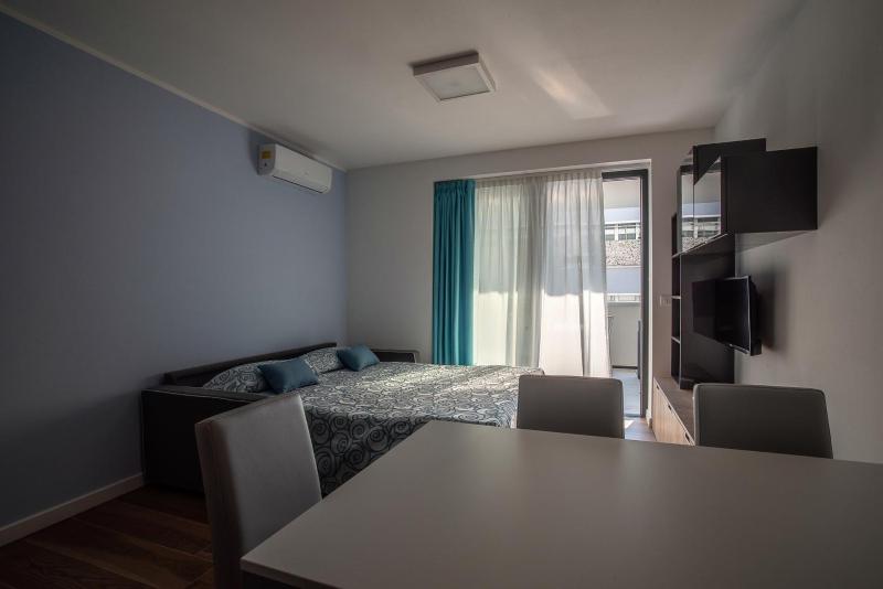 Aparthotel Miramare - image 10