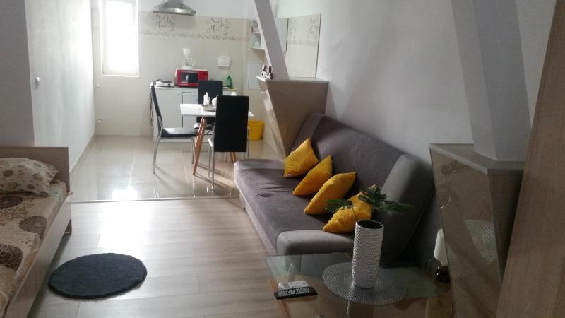 Deluxe Apartment image 1