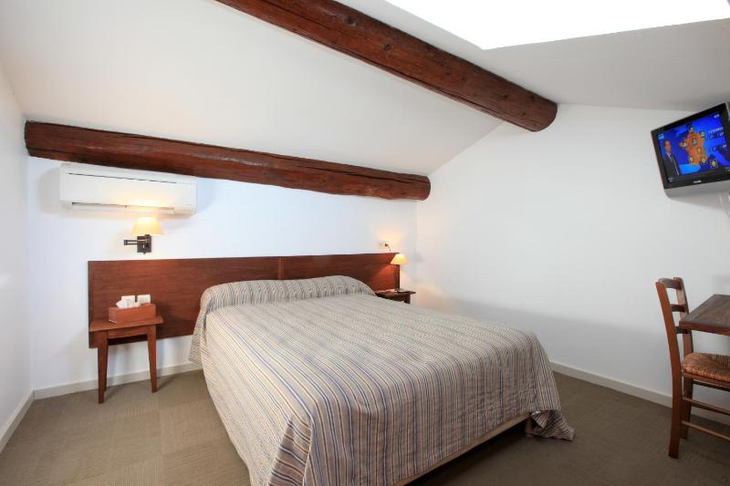 Standard Double Room image 1