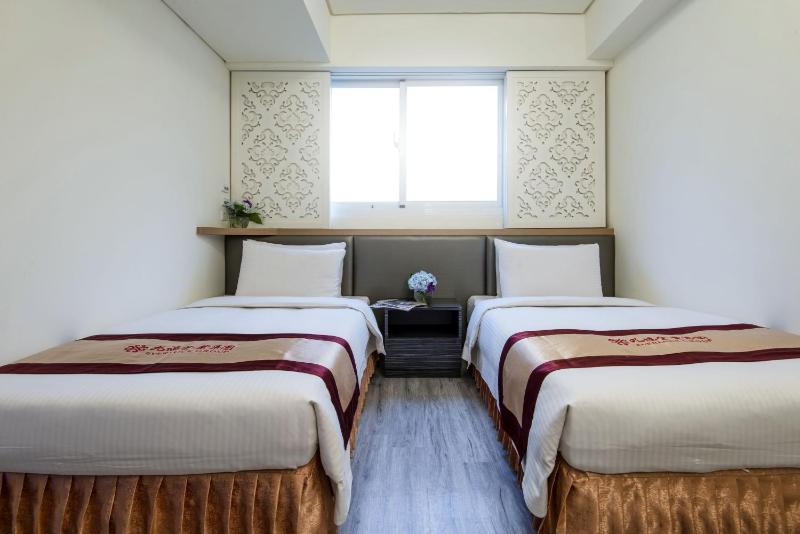 Harmonious Hotel - image 2