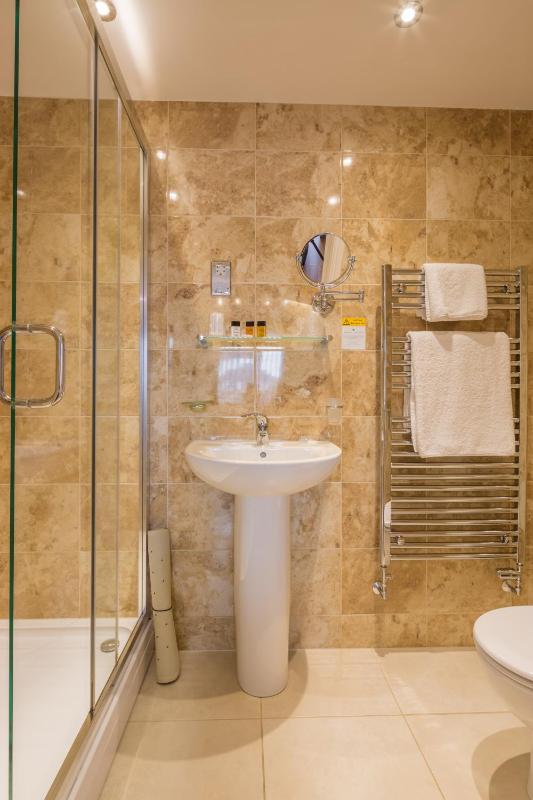 Small Double Room image 2