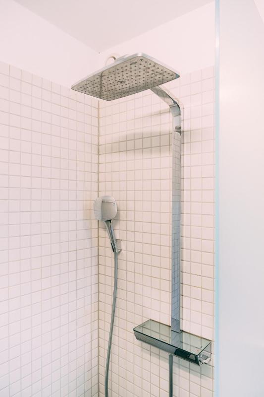 Studio Apartment with Terrace image 3