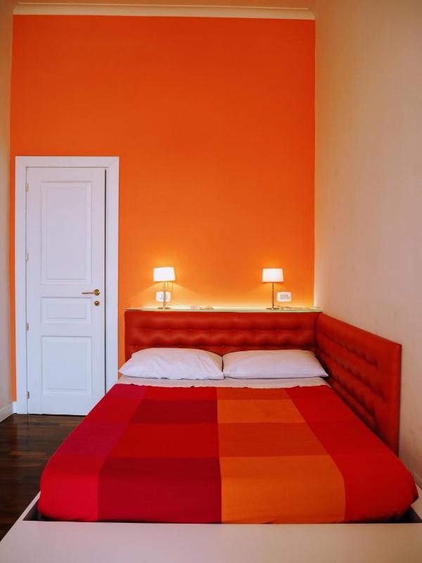 Deluxe Double Room with Private External Bathroom with sea view image 4