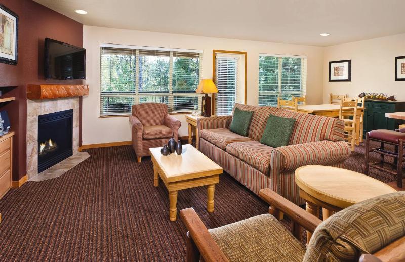 Presidential Suite image 4