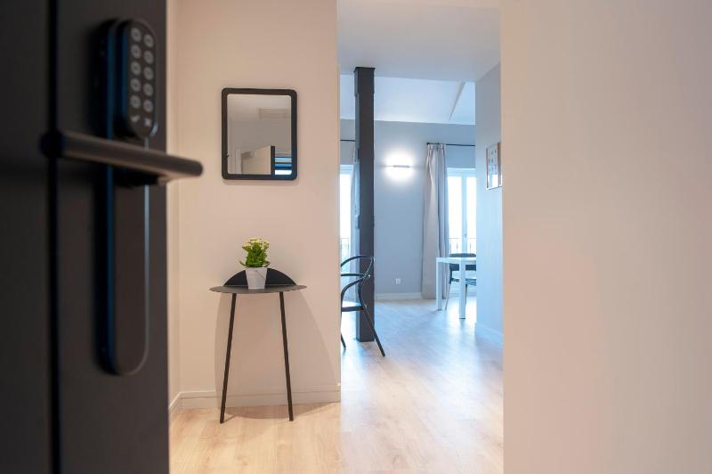 Two-Bedroom Penthouse - 2 Levels image 2