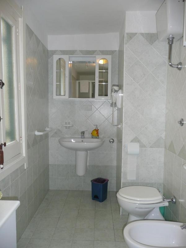 Superior Double Room with Sea View image 4