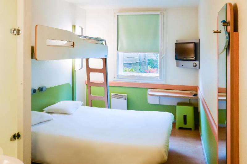 Triple Room image 3