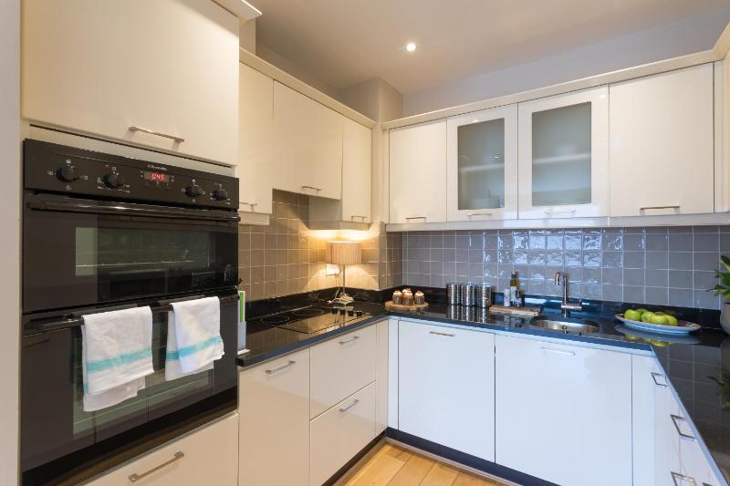 Jameson Court Apartments - image 11