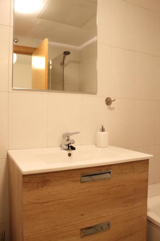 Duplex Apartment with City View image 3