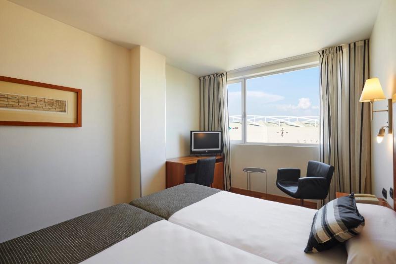 Double Room with Parking image 4