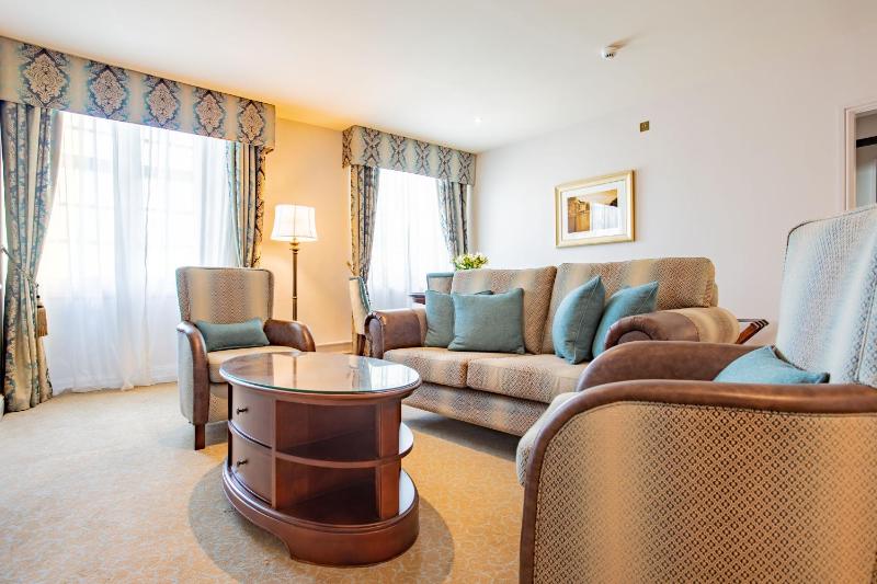 Shakespeare Suite image 2