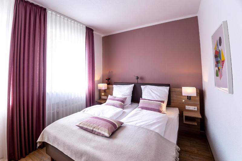 Standard Double or Twin Room image 2