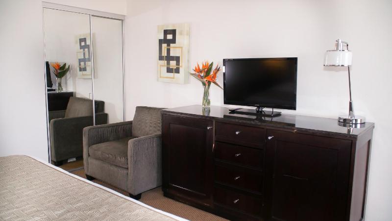 King Room with Ocean View image 3