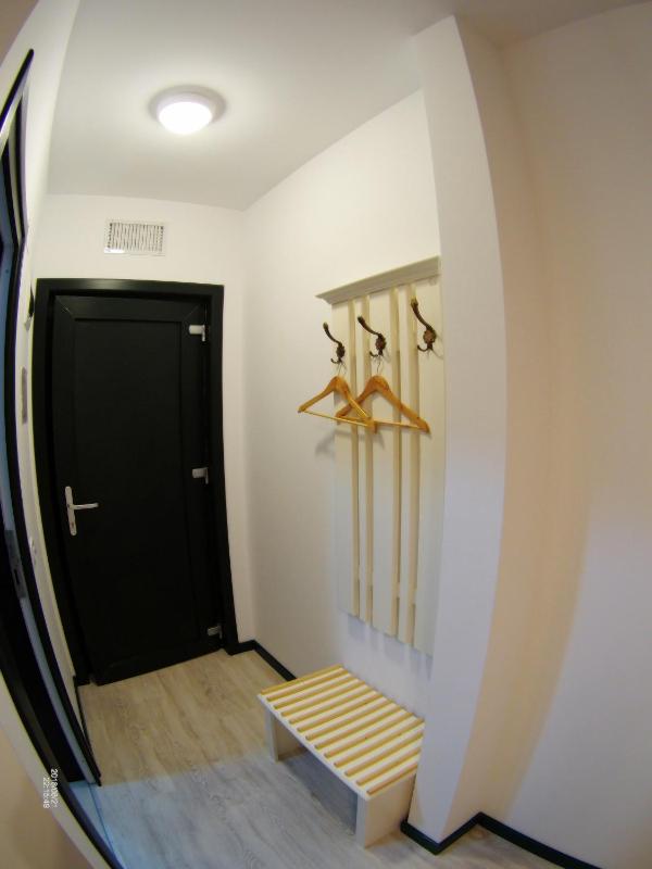 Twin Room with Balcony image 3