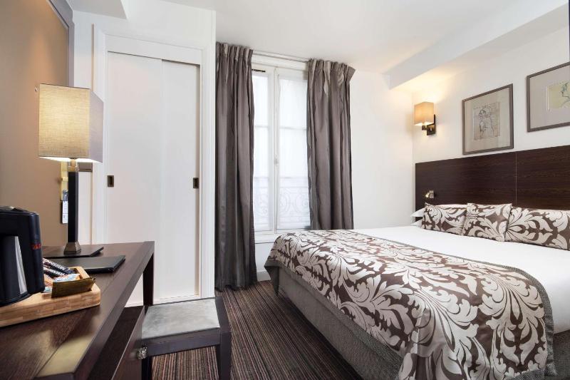 Deluxe Room image 1