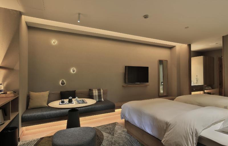 EBO Hotel Hangzhou Wulin - image 9