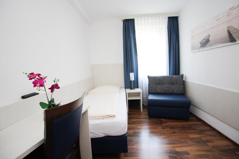 Single Comfort Room with Shower image 4