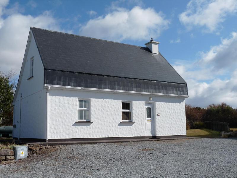 Three-Bedroom Cottage image 3