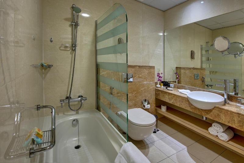 Executive Double or Twin Room image 2