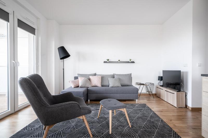 RentPlanet - Apartamenty Atal Tower - image 1