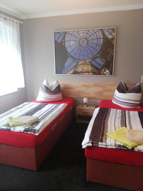 Double Room image 1
