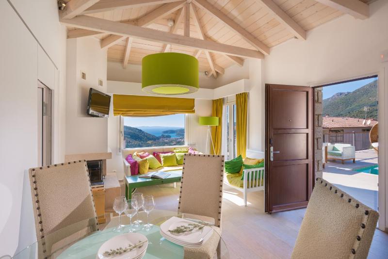 Two-Bedroom Villa with Private Pool Sea View image 4
