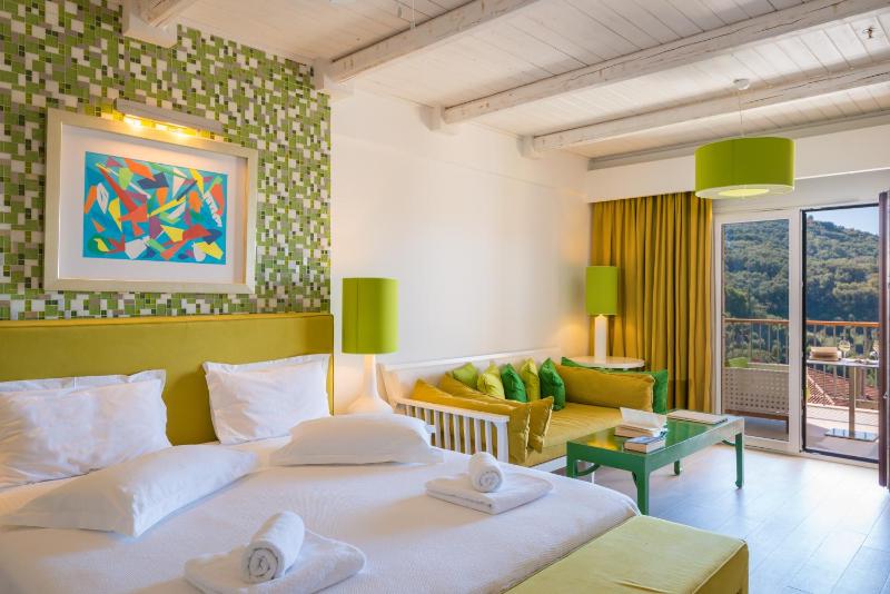 Junior Suite with Sea View image 2