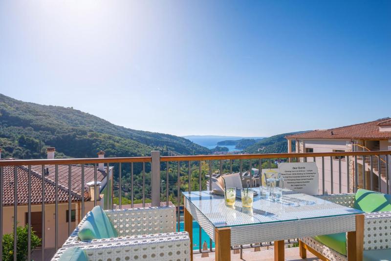 Salvator Villas & Spa Hotel - image 18