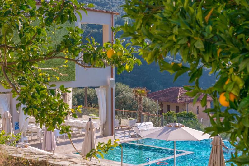Salvator Villas & Spa Hotel - image 12